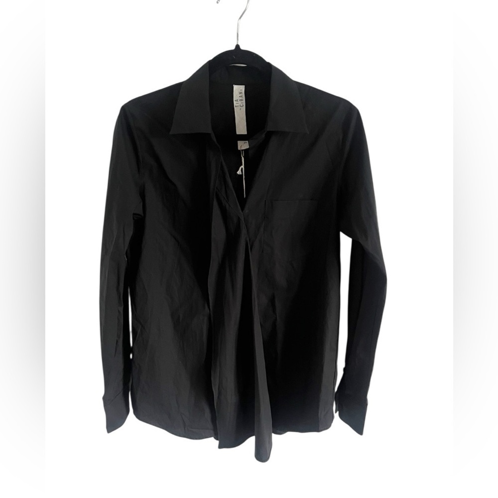 NWT Tia Cibani Asymmetrical Black Button Up, size medium